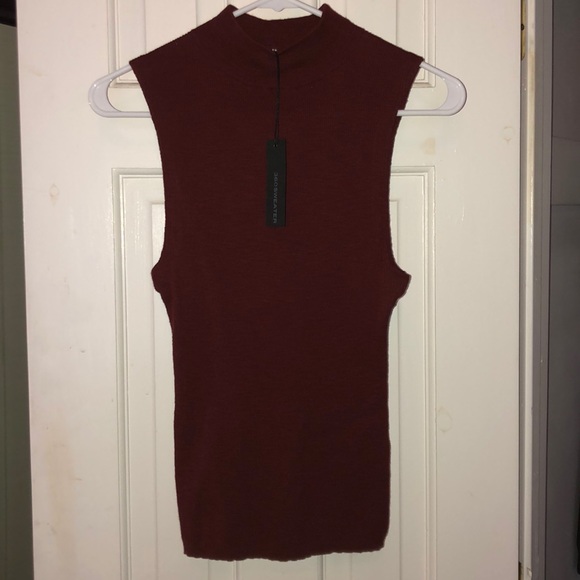 Sleeveless 360 sweater - Picture 1 of 5